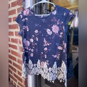 large floral tee with lace design